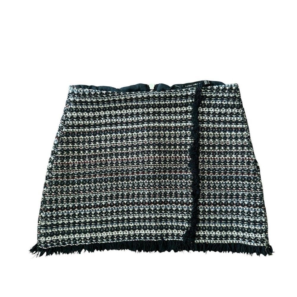 zara : Black and white tweed mini skirt with fringe